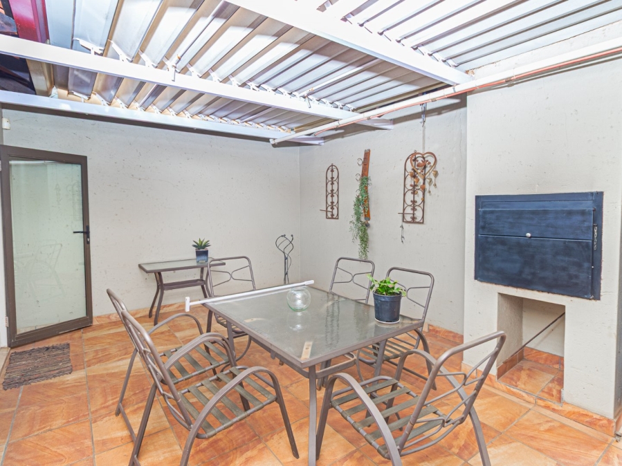 3 Bedroom Property for Sale in Melodie North West